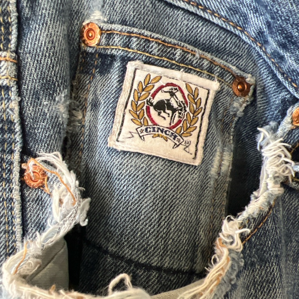 Cinch Relaxed Fit Distressed Blue Jeans Hand distressed - Picture 2 of 5